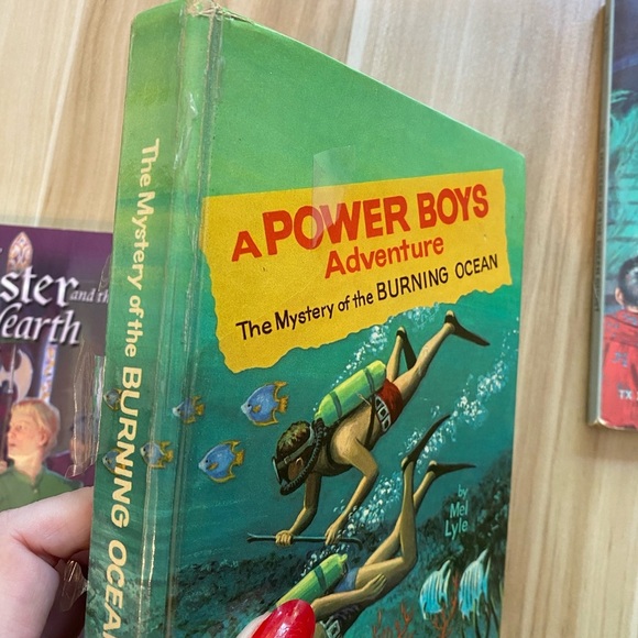 Vintage Lot Hitchcock Three Investigators Mystery of Green Ghost 1975 Power Boys - Picture 2 of 5